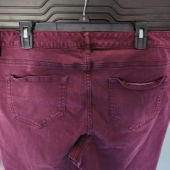 M Jeans by Maurices Skinny Mid Rise Side Maroon Size 18R - Picture 4 of 8